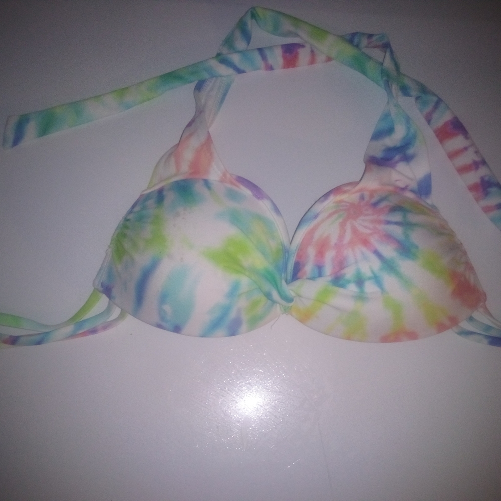 XS Very Cute Tie dye Bikini Top